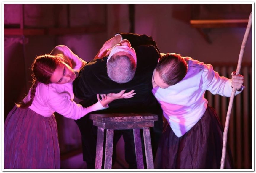 Dimmi Tiresia. Volterra , foto Stefano Fidanzi con Luisa Stagni, Massimo Carrano, Lucresia SErafini e Luca Piomponi. Mda Produzioni Danza direzione Aurelio Gatti